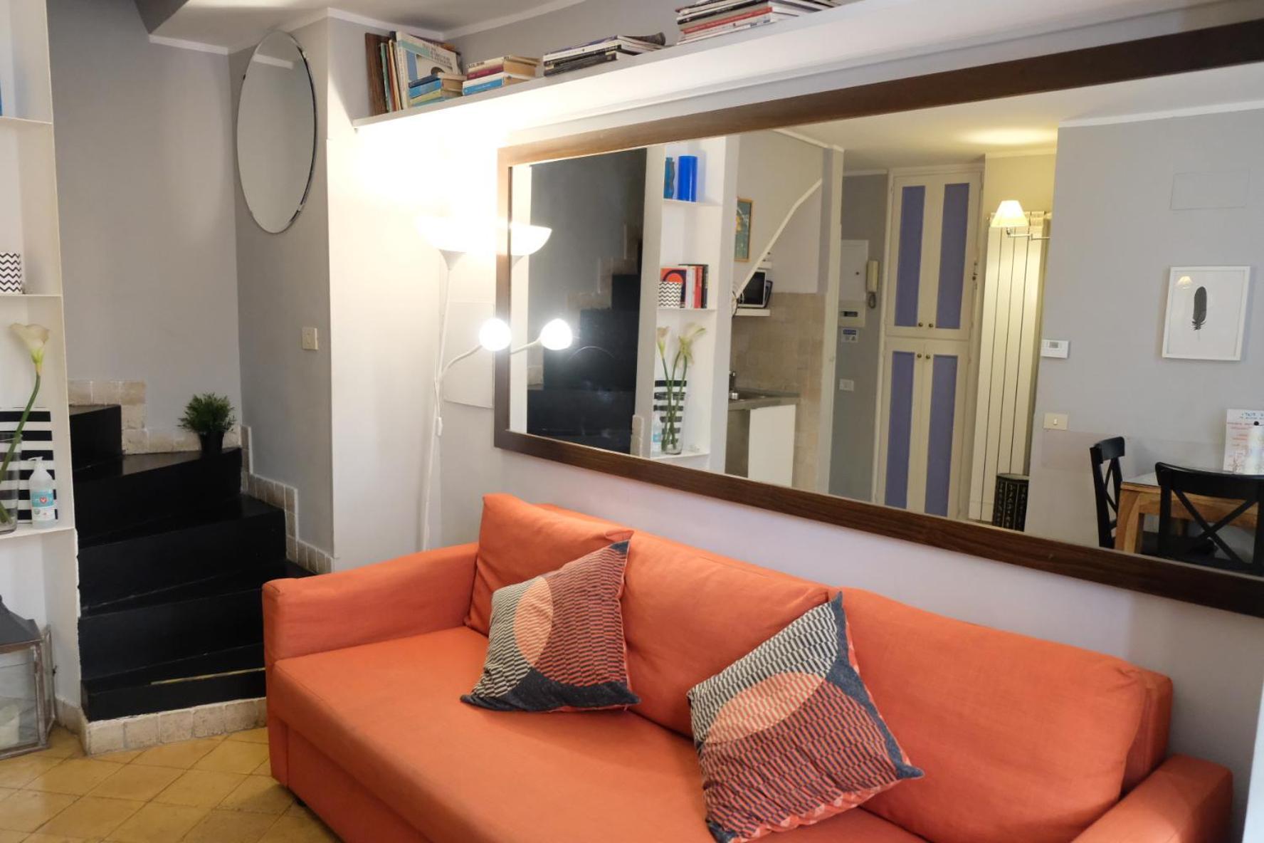 Apartments Via Giulia, Rome